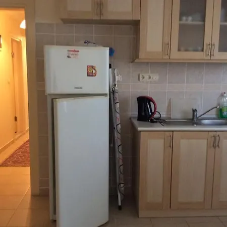 Apt 10 Min Walk To Main Beach, - Dvh Apartment