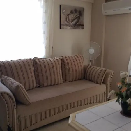 Apt 10 Min Walk To Main Beach, - Dvh
